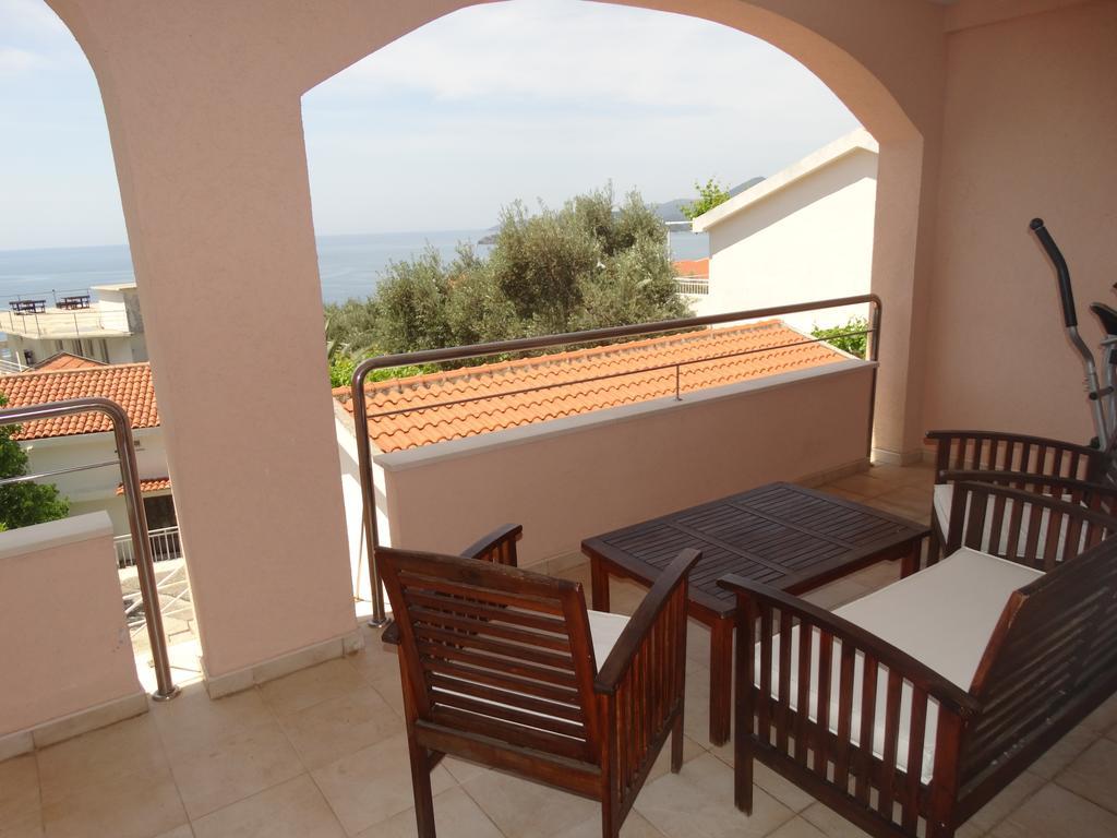 Apartmani Nica Светі-Стефан Номер фото