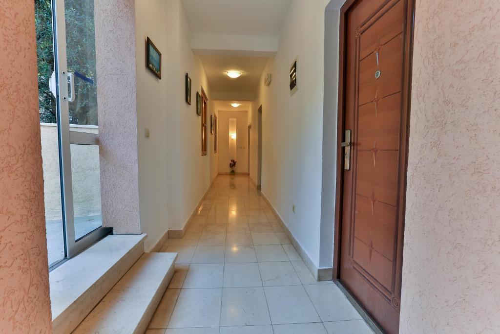 Apartmani Nica Светі-Стефан Екстер'єр фото